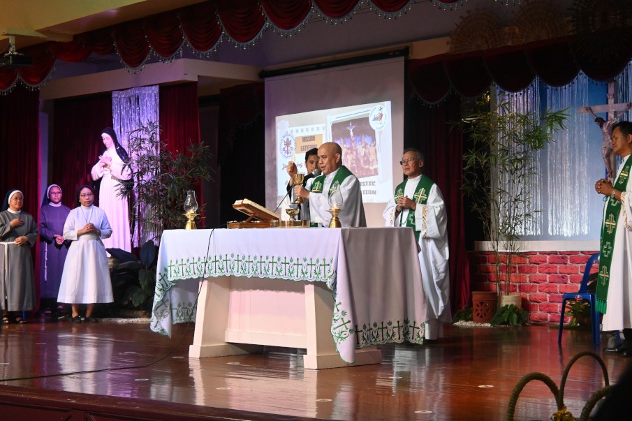 Eucharistic-Celebration-4.jpg